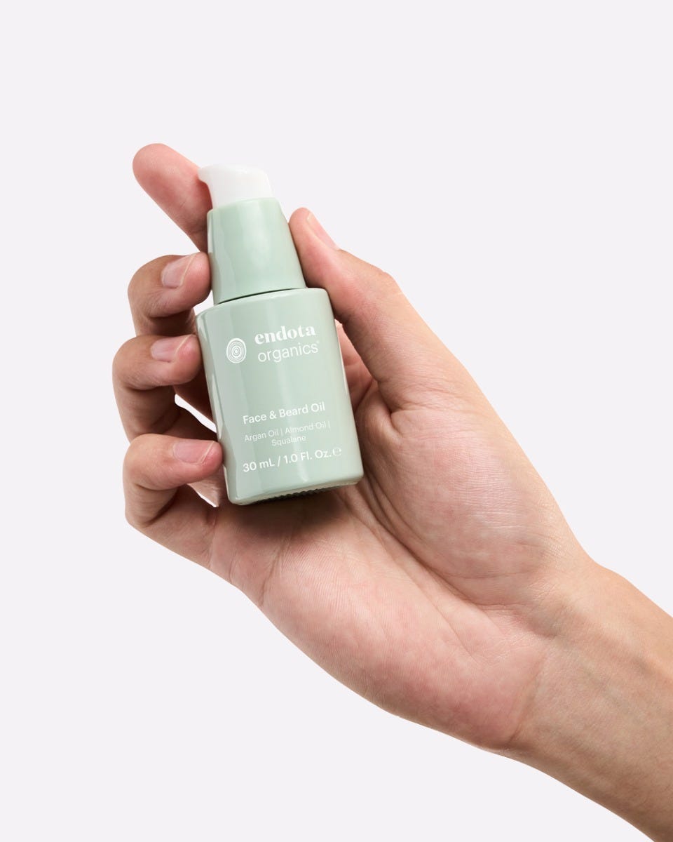 endota Organics Face & Beard Oil Close Up In Hand