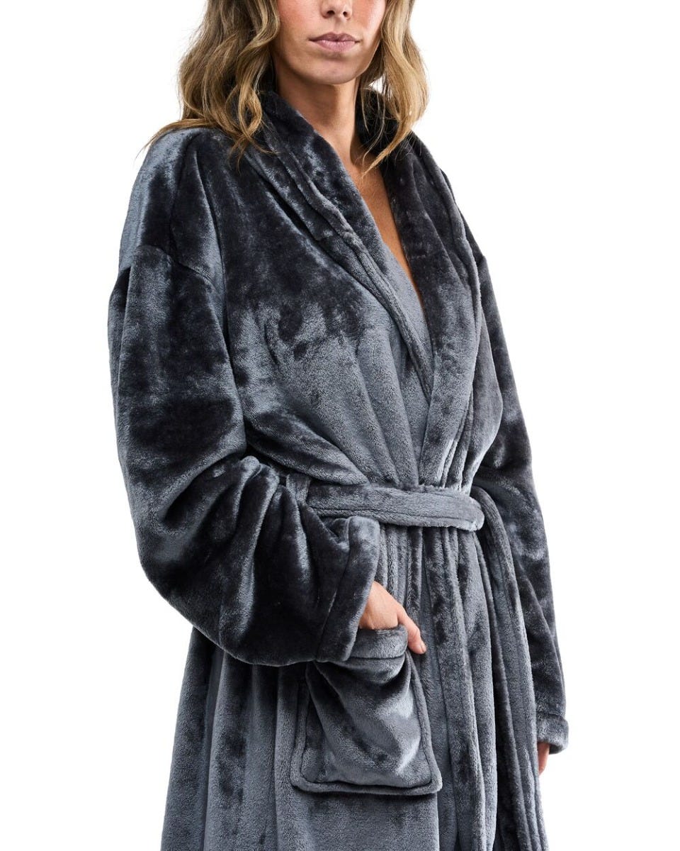 endota plush robe on model